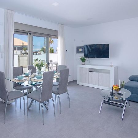 Apartment Urban 3 Beachfront Corralejo By Holidays Home Bagian luar foto