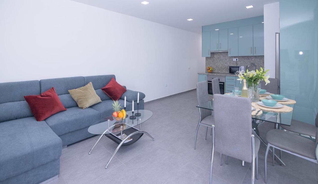 Apartment Urban 3 Beachfront Corralejo By Holidays Home Bagian luar foto
