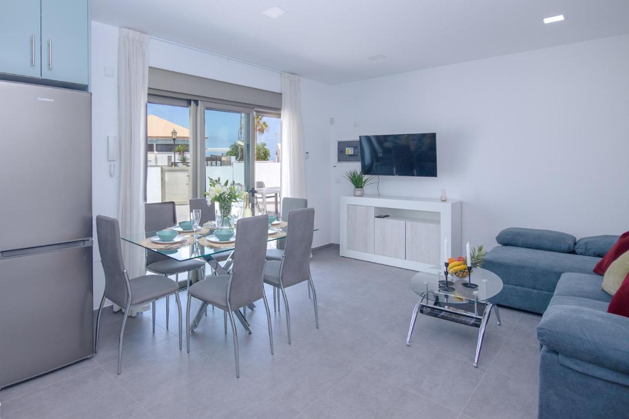 Apartment Urban 3 Beachfront Corralejo By Holidays Home Bagian luar foto